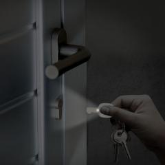 Breloc SOS cu lumina - Alb