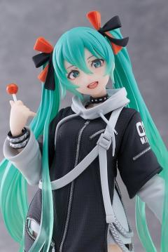 Figurina Hatsune Miku Fashion Punk