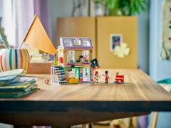 LEGO Friends - Music Store & Apartment (42653)