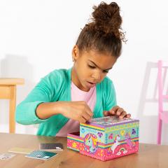 Set creativ DIY - Decoreaza propria cutie de bijuterii cu unicorni
