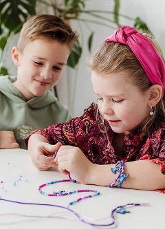 Set creativ - Lilo si Stitch - Bratari cu pandantive