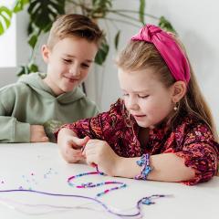 Set creativ  2 in 1 - Lilo si Stitch - Creeaza bratari si figurine din ipsos