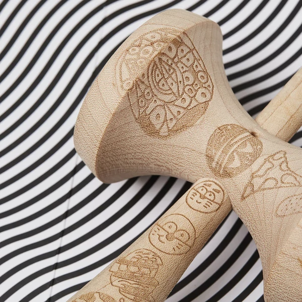komugi  Kendama - Zoggy N' Moggy - Sandplanet - Krom