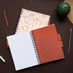 Caiet matematica cu spirala si separatoare A4 (100 file) - Strigo Pads Project Book (Floral)