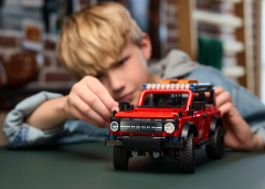 LEGO Technic - Ford Bronco SUV (42213)