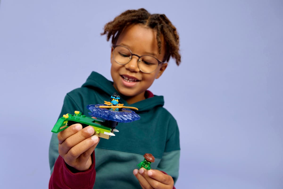 LEGO Ninjago - Nya VS Elemental Monster Spinner (71849) - LEGO