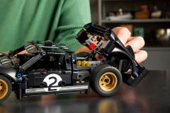 LEGO Technic - 1966 Ford GT40 MKII Race Car (42223)