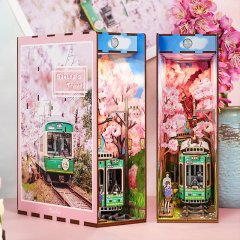 Book Nook 130 piese - Cotor de carte - Calatorie prin florile de cires