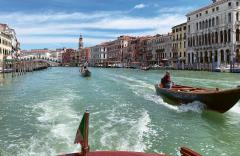 A Guide to Drinking in Venice