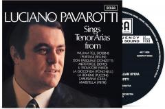 Sings Tenor Arias From Italian Opera