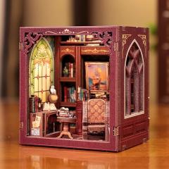 Mini Book Nook - Gentleman's Lounge