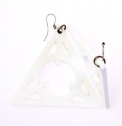 Cercei - Triunghi mare alb