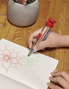 Pix - 8 Color Crayon Pen