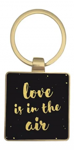 Breloc - Love is in the air