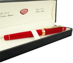 Stilou Ipsilon - Catifea rosie si accesorii placate cu aur