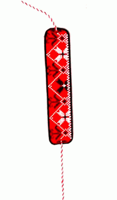 Martisor - Bratara Traditionala - Motiv pe fundal rosu, contur negru