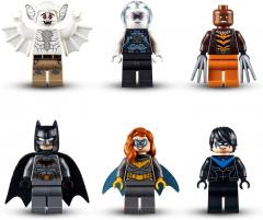 Baza mobila a lui Batman (76160)