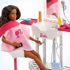 Set papusi - Barbie Salon de infrumusetare cu papusa bruneta
