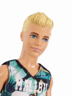 Papusa baiat - Barbie Fashionistas cu maiou Malibu