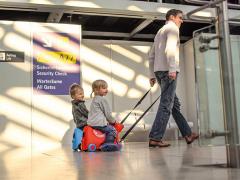 Troler copii - Bobby catelusul rosu