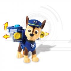 Set jucarii - Patrula Catelusilor Chase Action Pack Pup and Badge