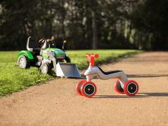 Tractor cu pedale - John XL cu incarcator