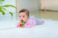 Jucarie din lemn - Bell Rattle