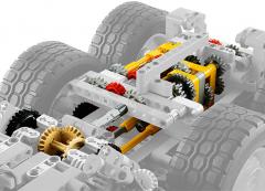 Lego - Transportor Volvo 6x6 