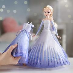 Papusa Disney Frozen II - Transformarea Elsei