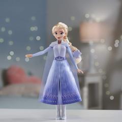 Papusa Disney Frozen II - Transformarea Elsei
