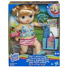 Bebelus Blond,Paseste Si Pantofi vor Lumina