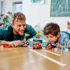 Lego Duplo Cars, Ziua Cursei Lui Fulger Mc Queen