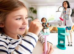 Barbie Cariere Set Mobilier Cu Papusa Doctor Stomatolog