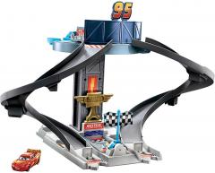 Set de joaca Disney Cars - Turnul de curse Rusteze