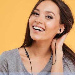 Woozik Casti Stereo Precise Bass B950 3.5 mm Black&amp;Red (handsfree, cu husa inclusa)