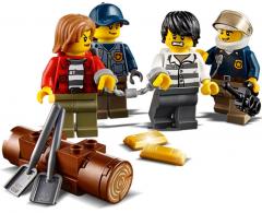 LEGO City - Dezertori pe munte (60171)