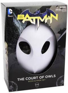 Batman: The Court of Owls Mask and Book Set