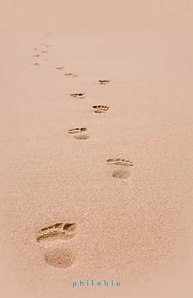 Urme pe nisip
